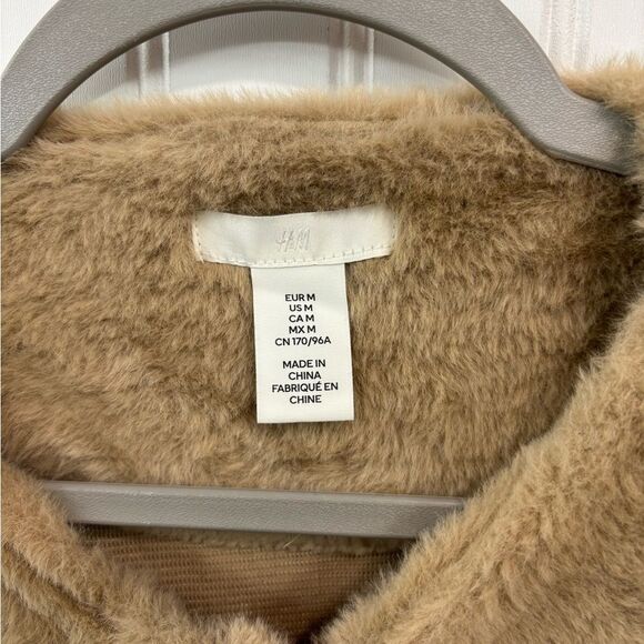 H&M faux fur Teddy Jacket with Gold Buttons - Picture 4 of 5